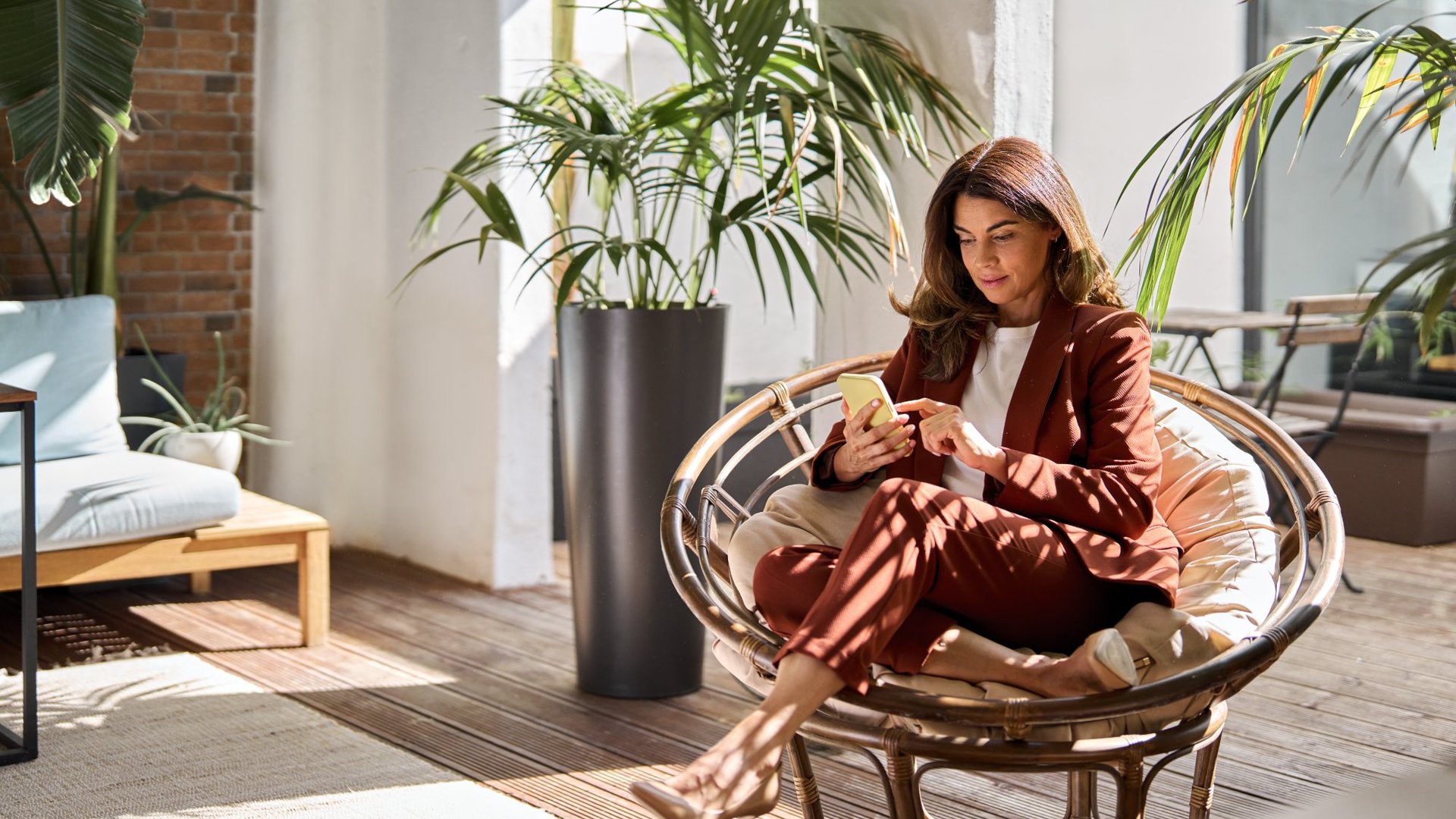 Communication Outlook